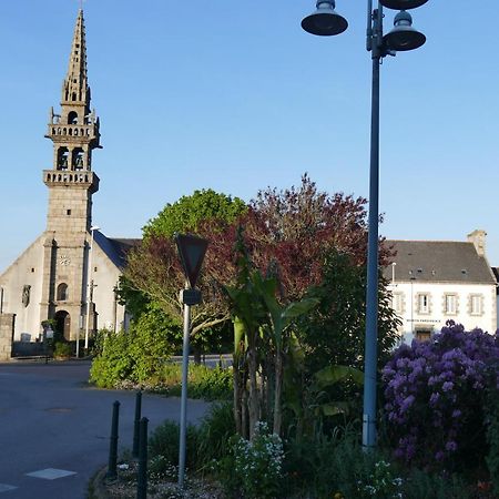 Bel Appartement Dans Maison Au Bourg Locmaria-Plouzane Exteriör bild